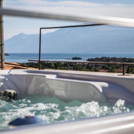 Antico Borgo B&B Con Spa - Adults Only Manerba del Garda Exterior photo