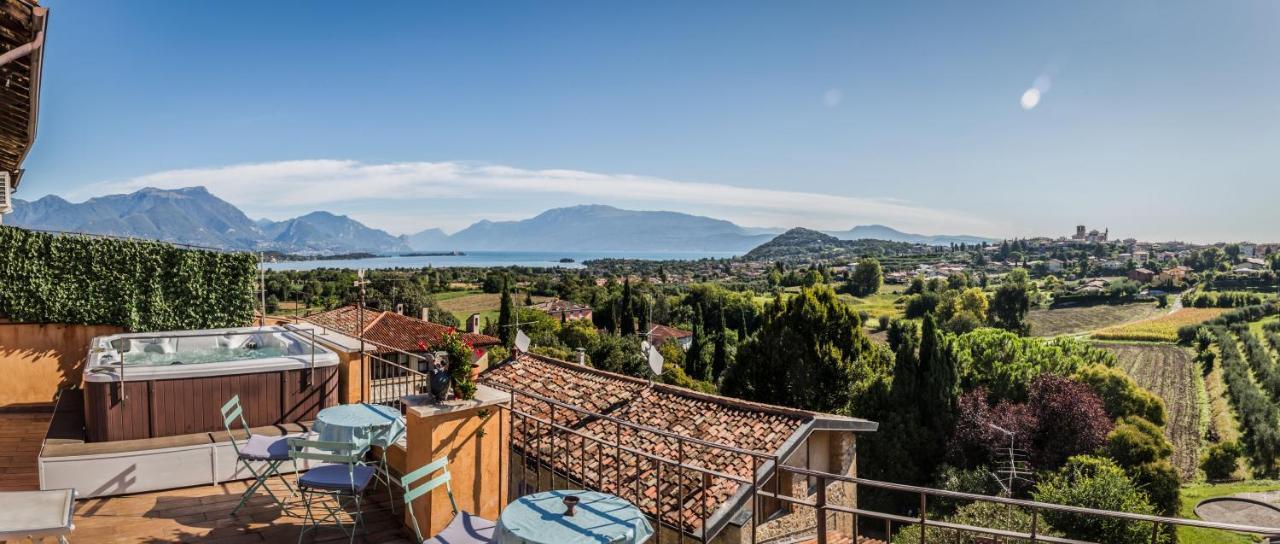 Antico Borgo B&B Con Spa - Adults Only Manerba del Garda Exterior photo
